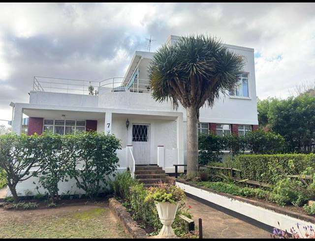 3 BEDROOM HOUSE FOR SALE IN KINGSWOOD